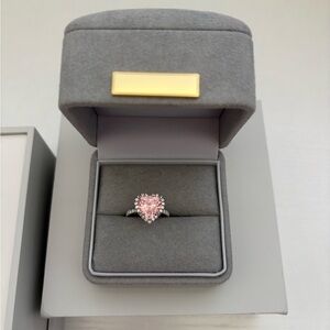 Elegant Pink Heart Ring